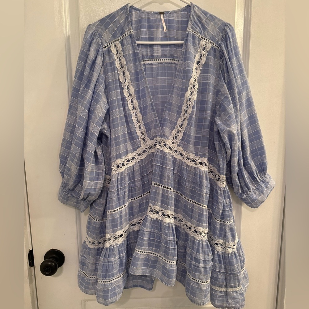 Free People Time Out Lace Tunic Shirt Blouse Chambray Blue White Plaid Medium